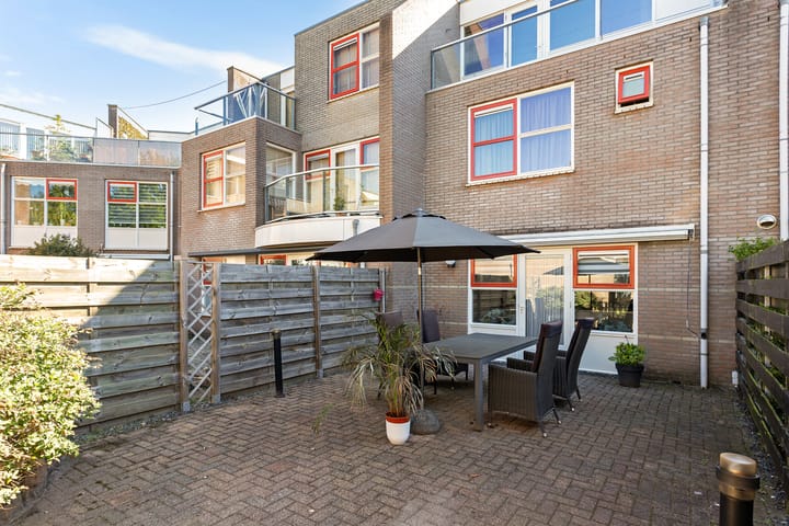 Foto 26 van Steenuil 24