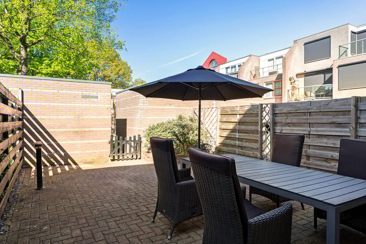 Foto 28 van Steenuil 24