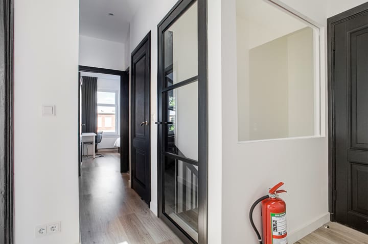 Foto 8 van Van Musschenbroekstraat 138