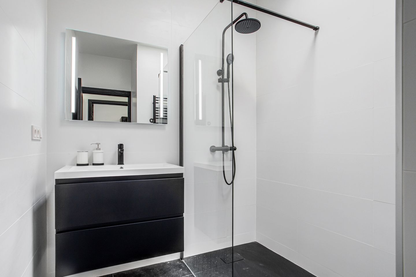 Foto 10 van Van Musschenbroekstraat 138