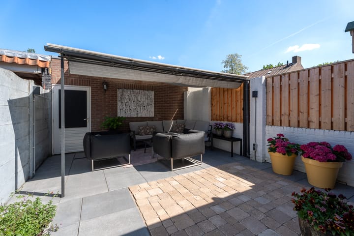 Foto 25 van Trouwlaan 226