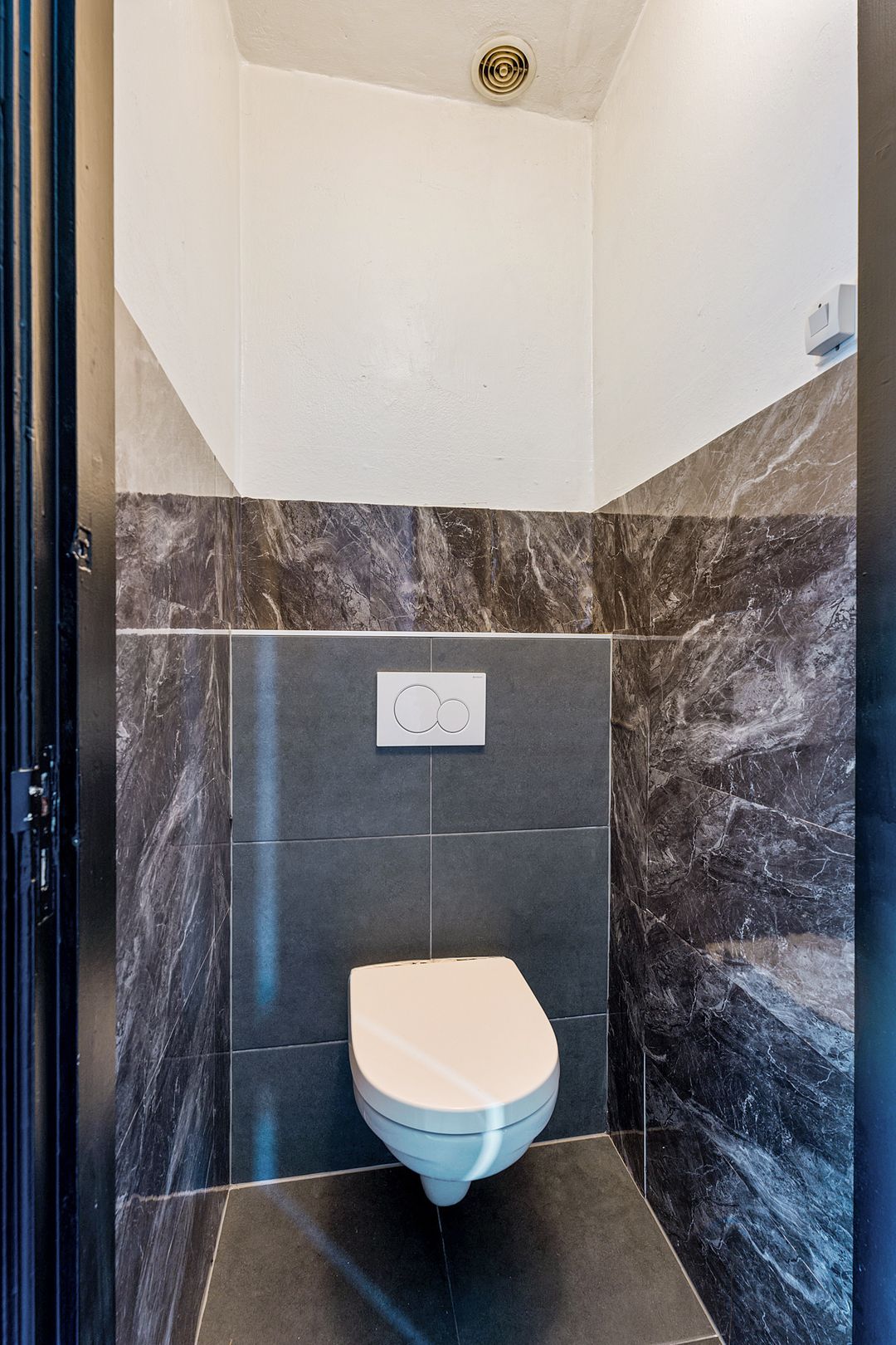 Photo 13 of Hortensiastraat 22