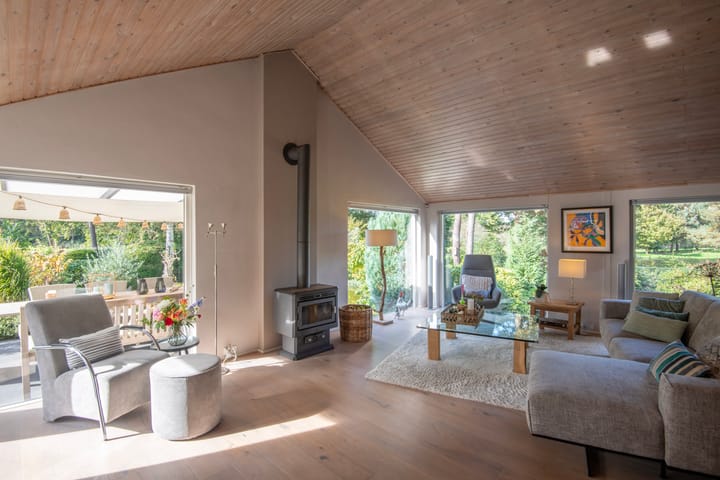 Photo 3 of Hunnenweg 10-11