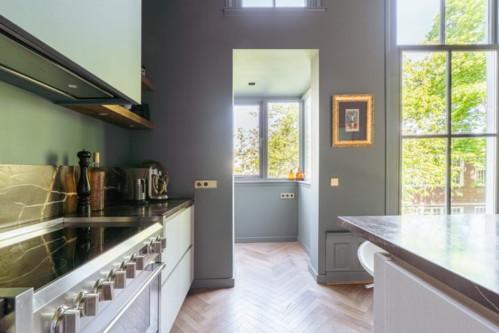 Photo 10 of Vondelstraat 94-1