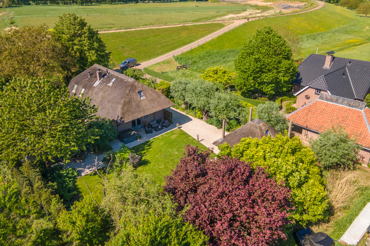 Foto 94 van Waalbandijk 120-A