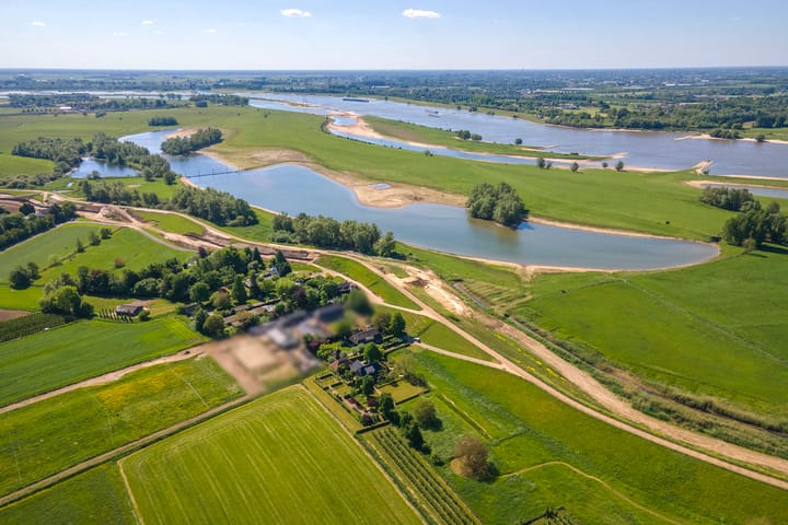 Foto 95 van Waalbandijk 120-A