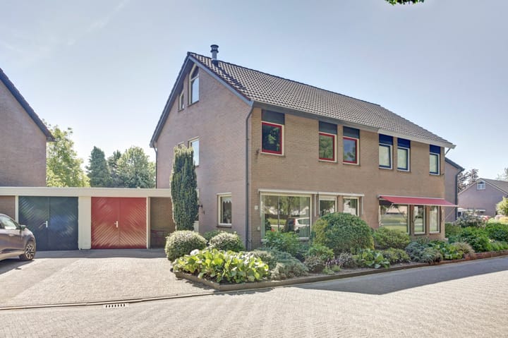 Photo 37 of Osbornehof 8