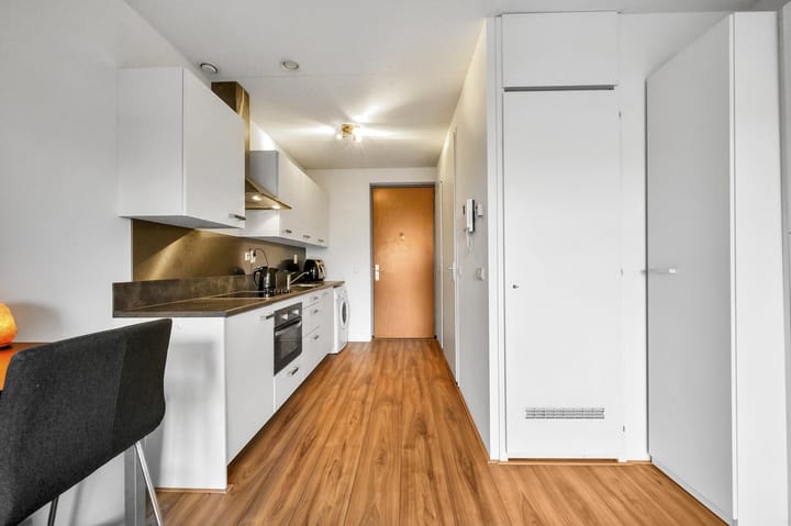 Photo 10 of Welnastraat 101