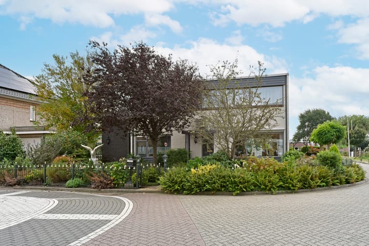 Foto 1 van Bloemenstraat 33