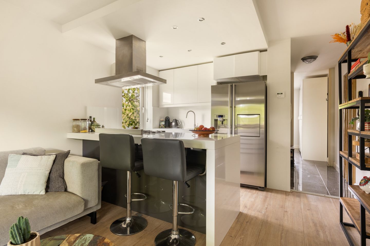 Photo 4 of Roosje Vosstraat 109