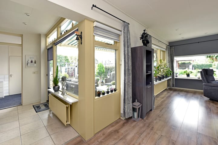 Foto 12 van Bloemenstraat 33