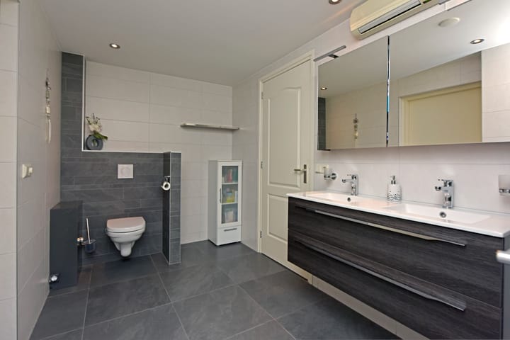 Foto 19 van Bloemenstraat 33