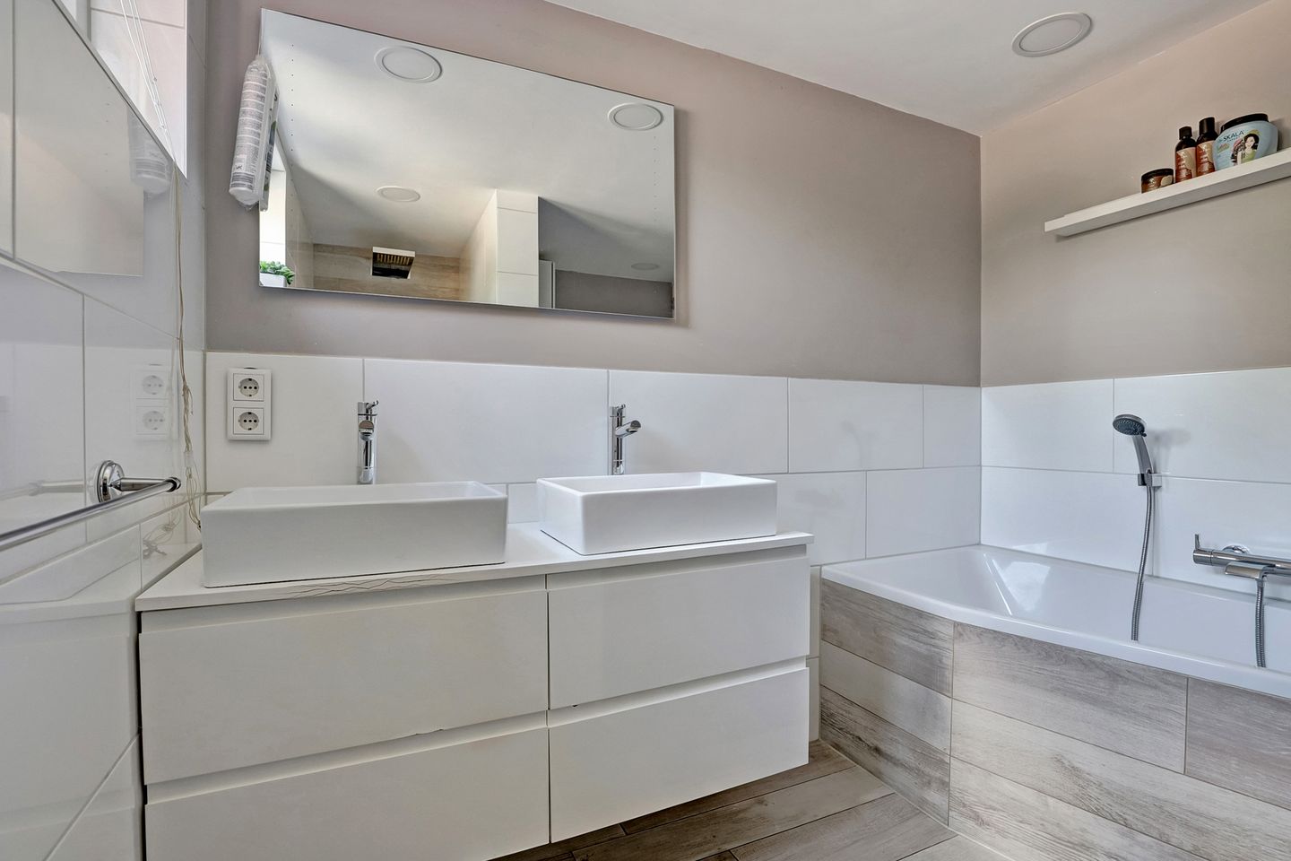 Photo 19 of Pluimpot 12