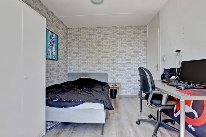 Photo 23 of Pluimpot 12