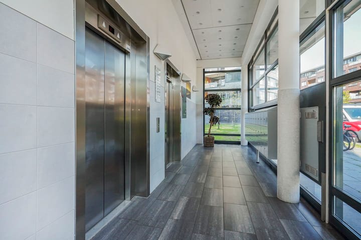 Foto 6 van Uiverplein 126