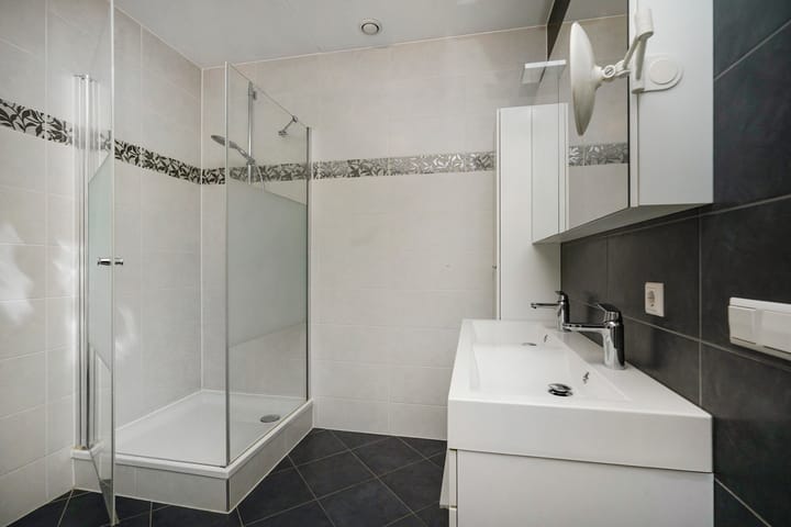 Foto 23 van Uiverplein 126