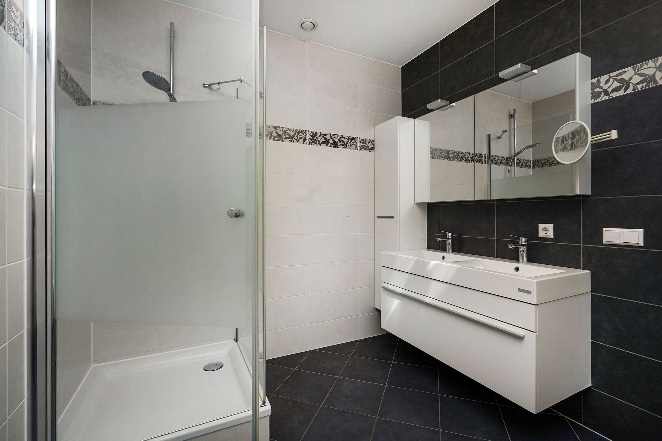 Foto 24 van Uiverplein 126