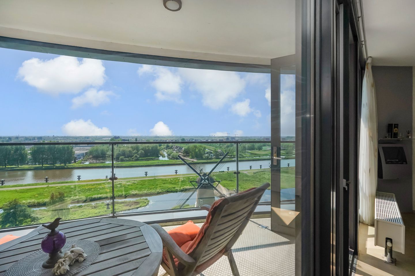 Foto 29 van Uiverplein 126