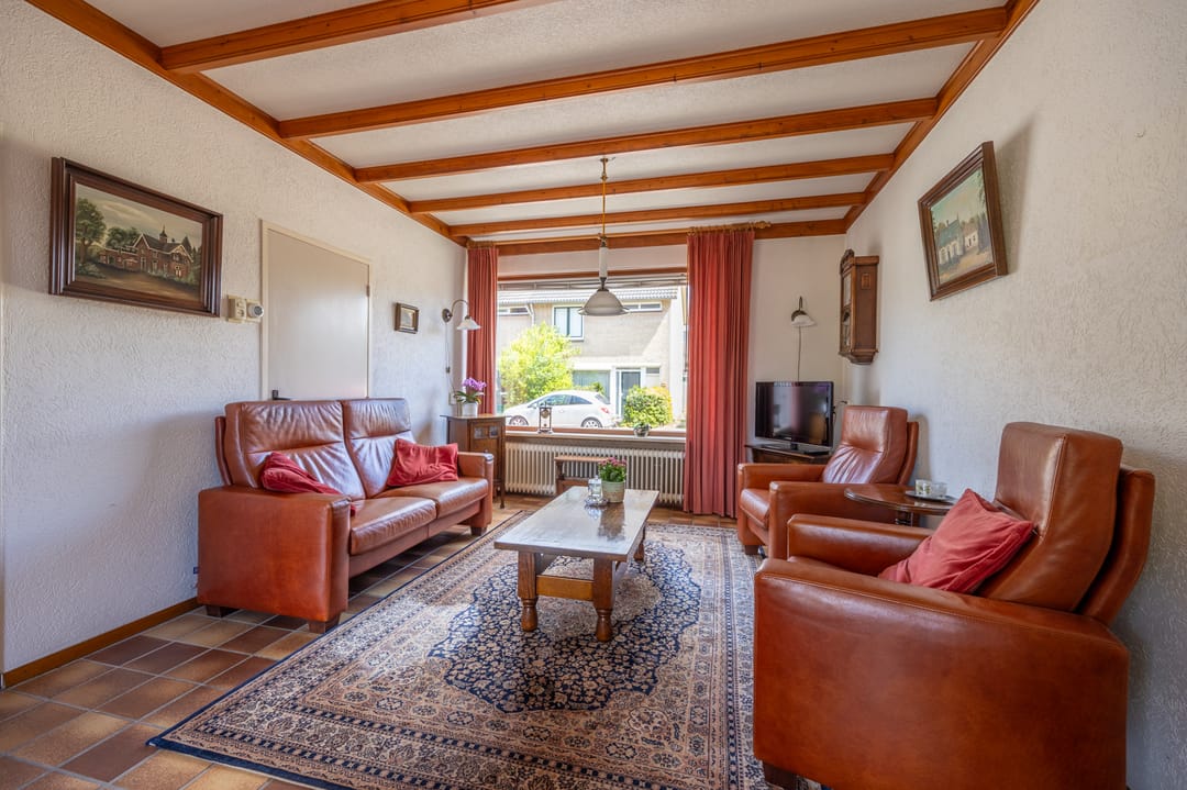 Foto 2 van Van de Rietstraat 6