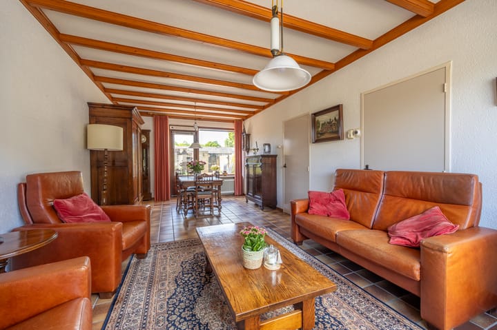 Foto 9 van Van de Rietstraat 6