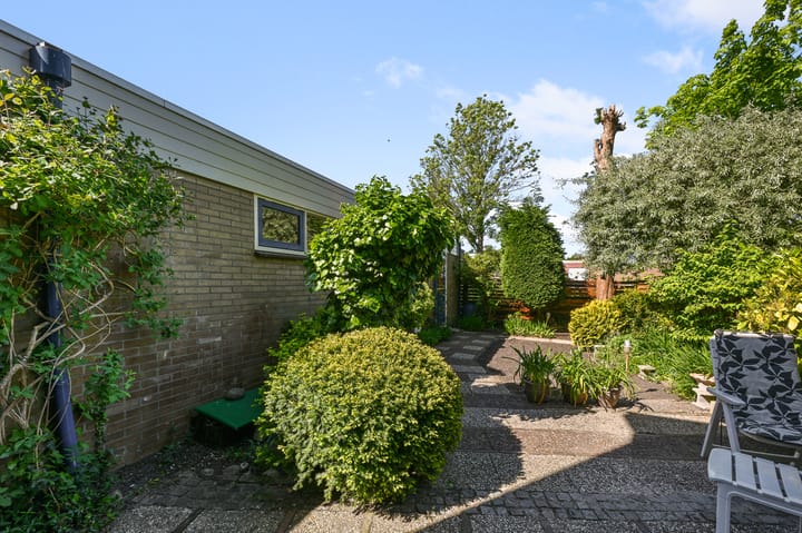 Photo 14 of Prins van Oranjestraat 8