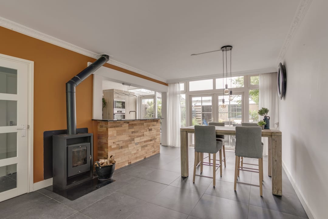 Foto 16 van Esdoornlaan 208