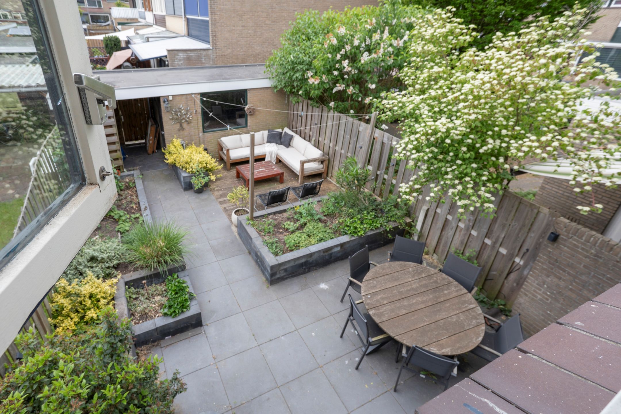 Foto 24 van Esdoornlaan 208