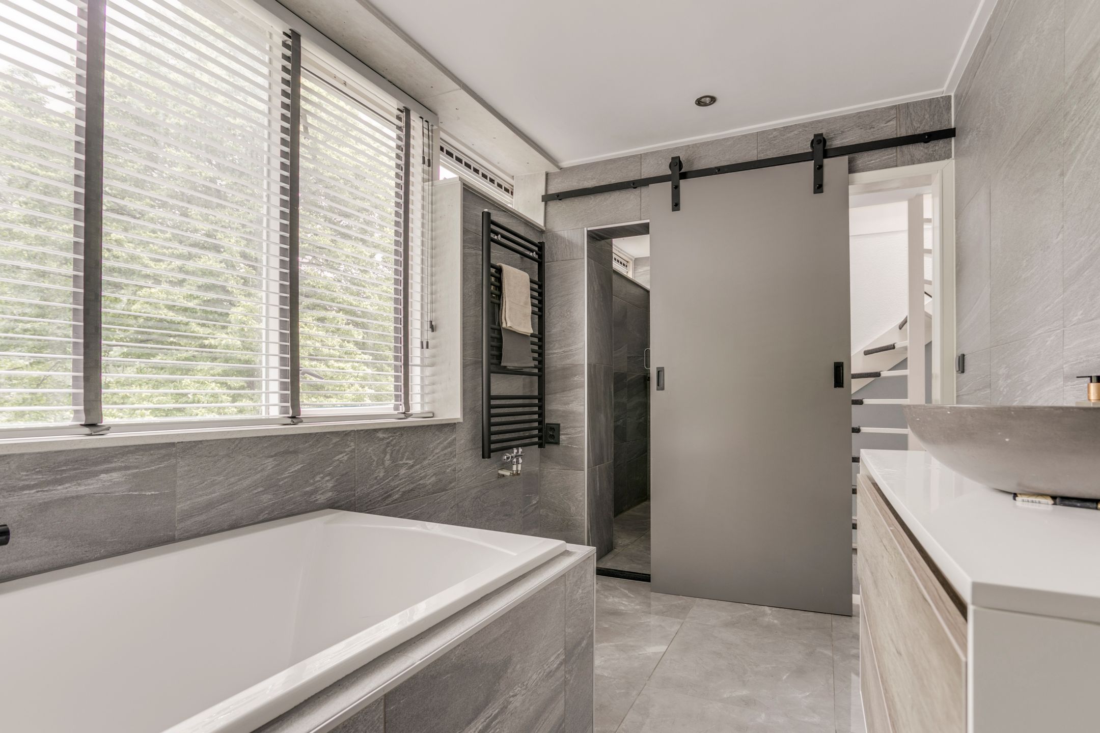 Foto 30 van Esdoornlaan 208