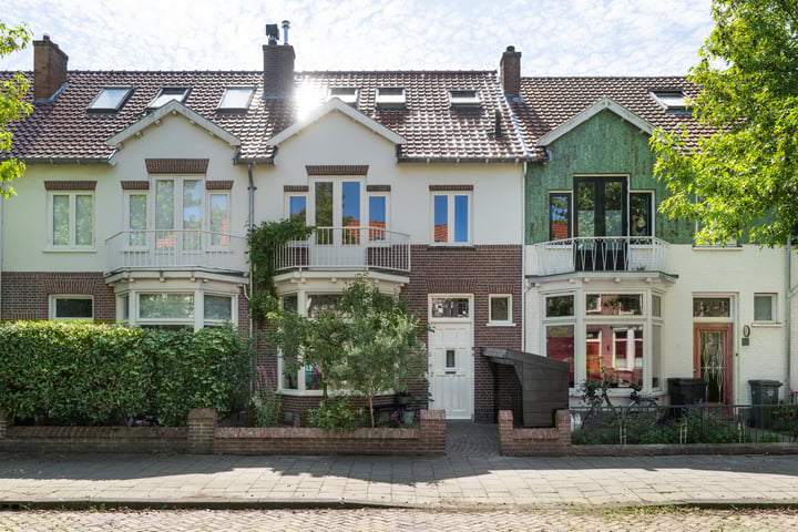 Overtonstraat 5