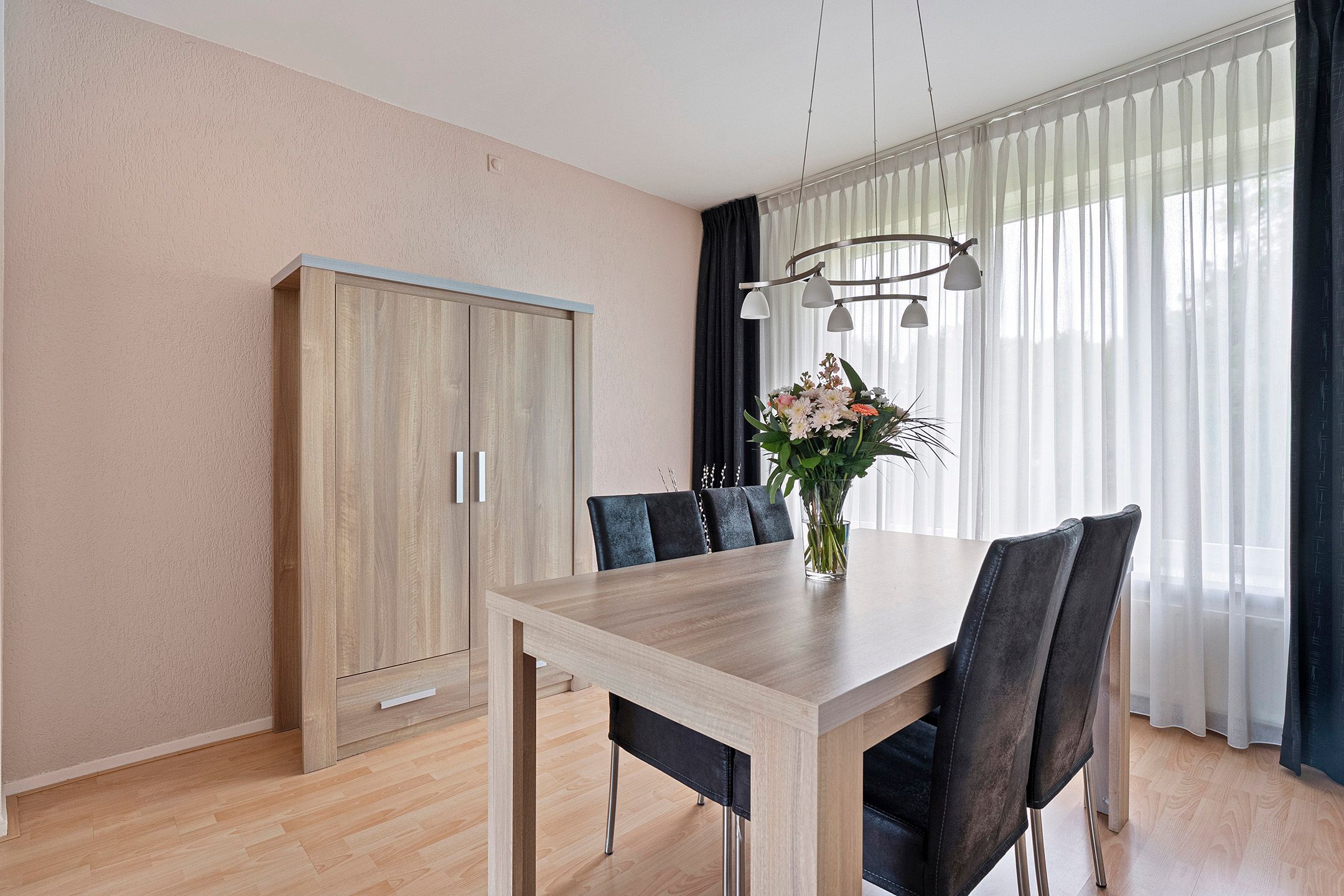 Foto 9 van Esdoornlaan 27