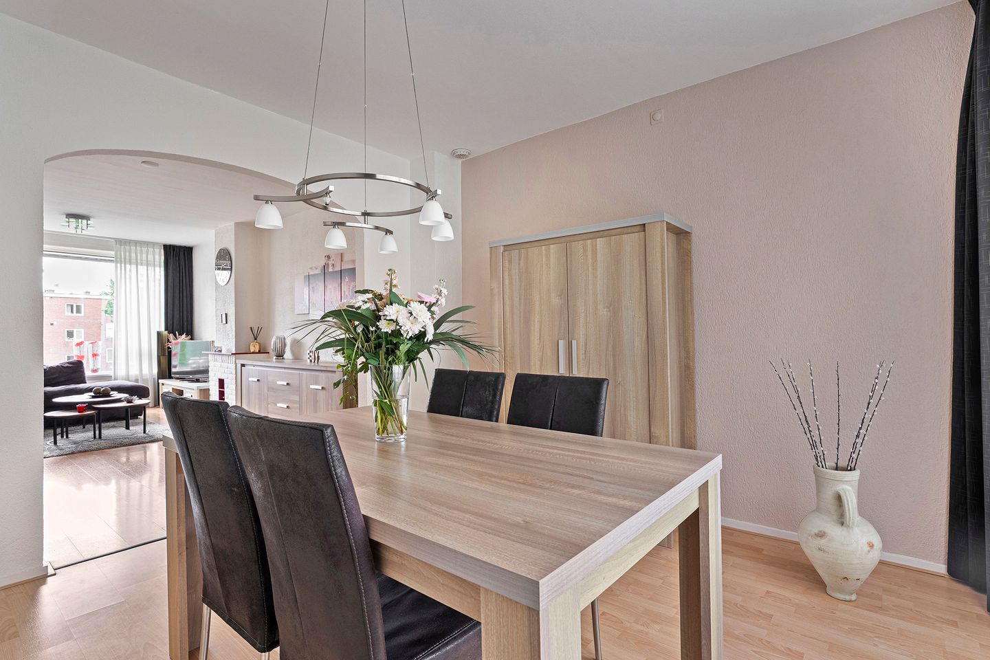 Foto 10 van Esdoornlaan 27