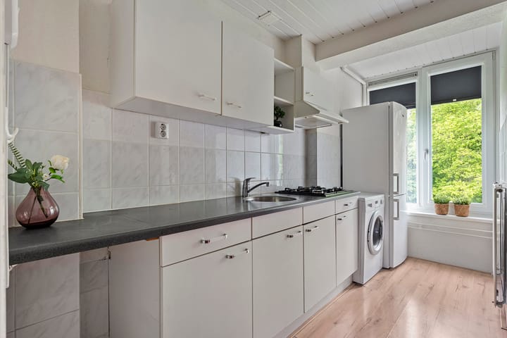 Foto 12 van Esdoornlaan 27