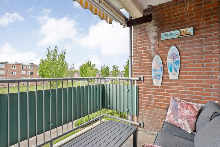 Foto 21 van Esdoornlaan 27