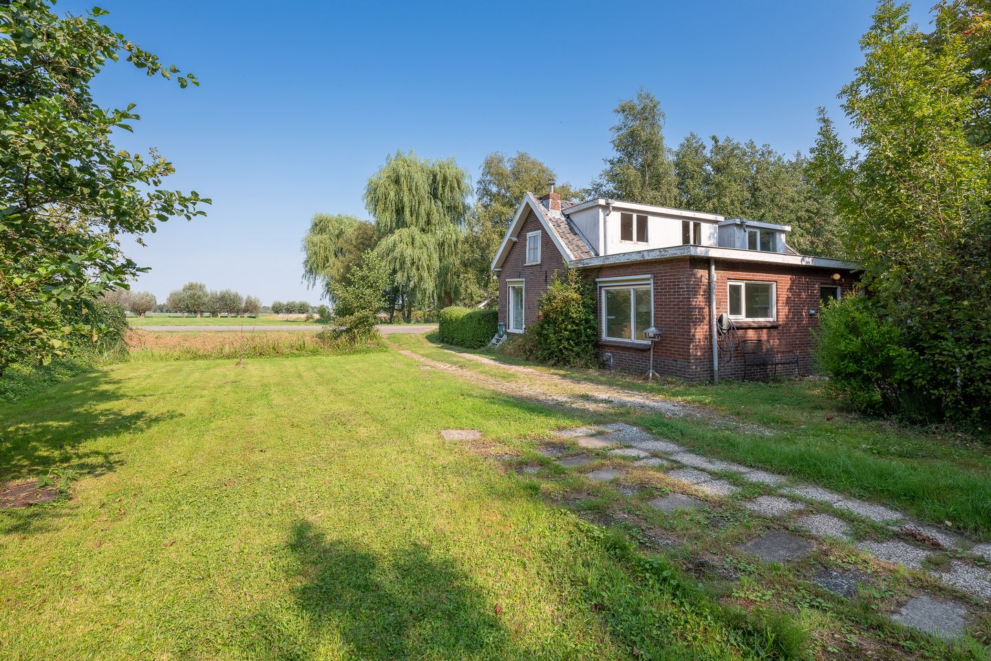 Photo 1 of Kleizuwe 8