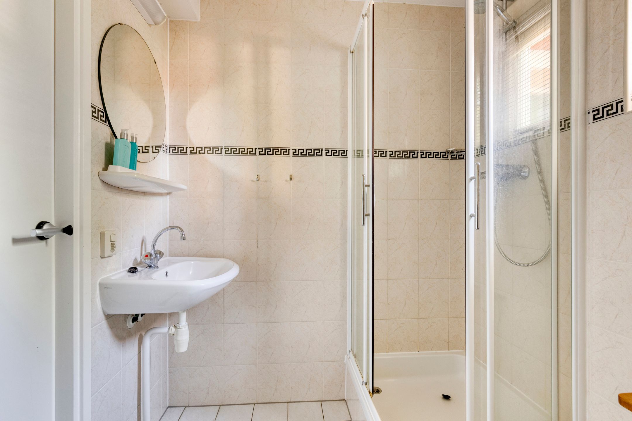 Foto 24 van Zuidlaarderweg 37-V70