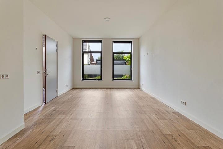 Foto 4 van Cornelis Frederiksstraat 1