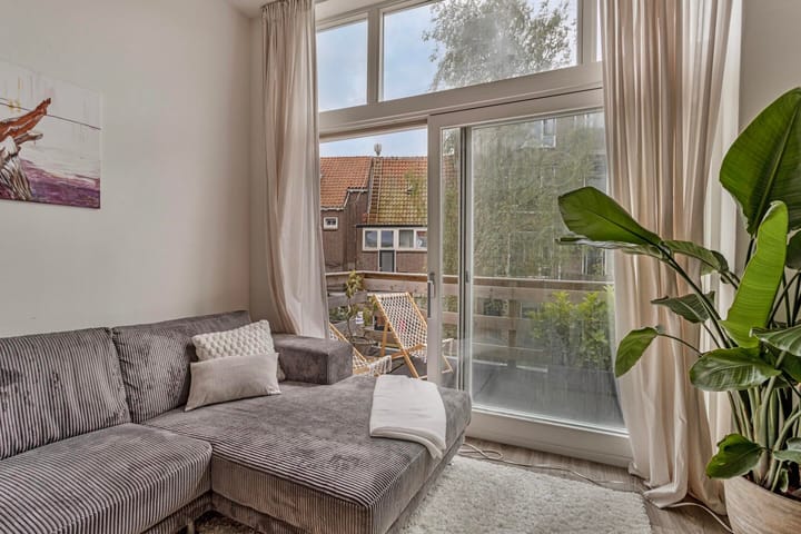 Foto 16 van Cornelis Frederiksstraat 1