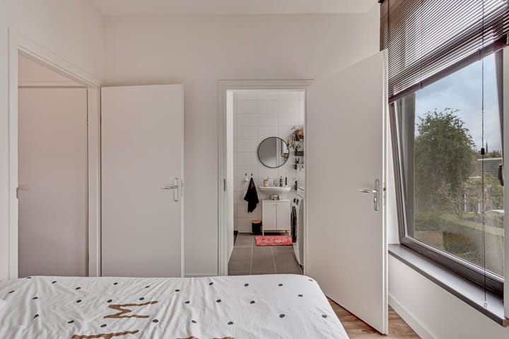 Foto 18 van Cornelis Frederiksstraat 1