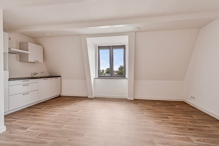 Foto 25 van Cornelis Frederiksstraat 1