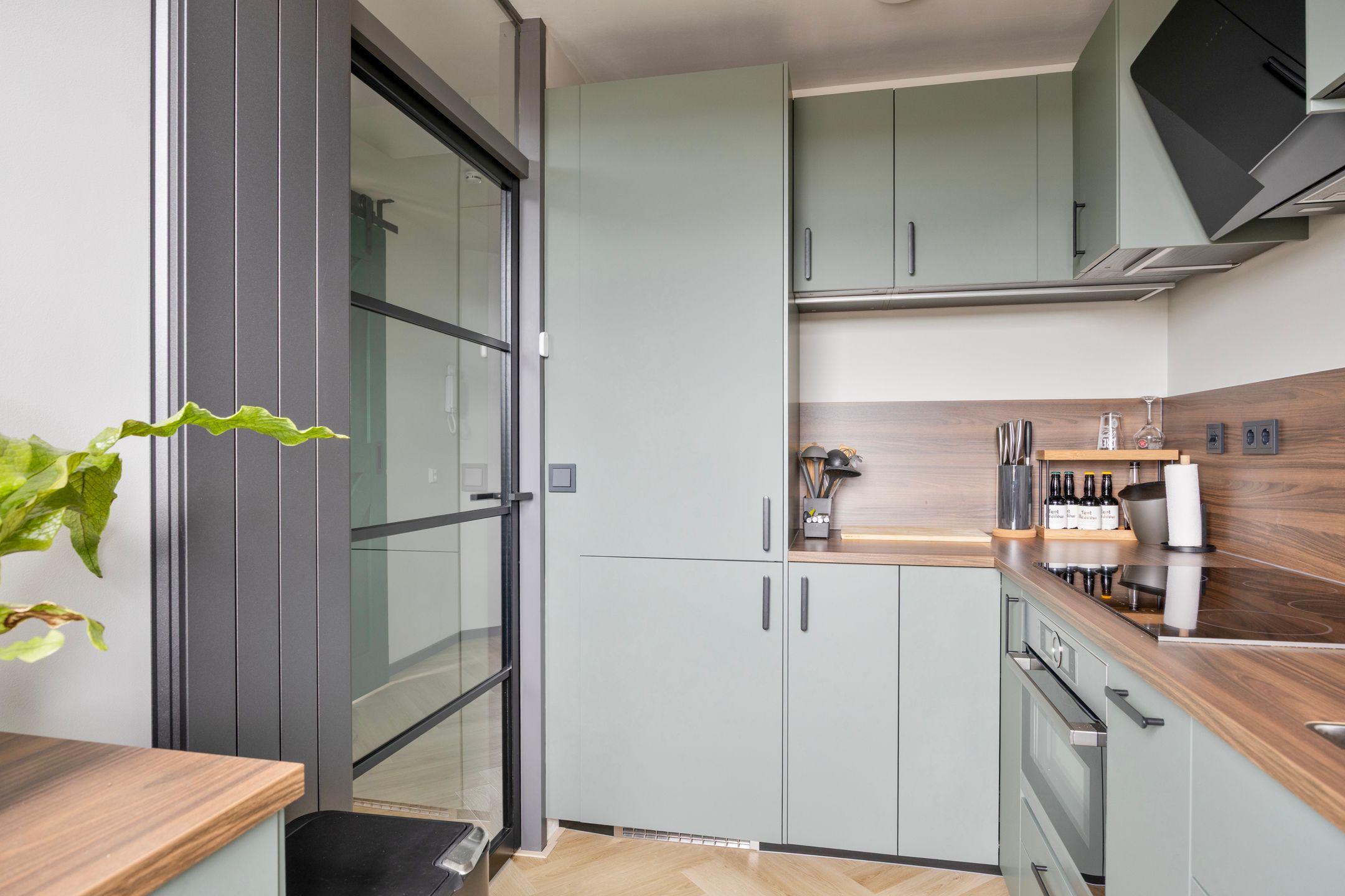 Foto 6 van Oliemaat 204