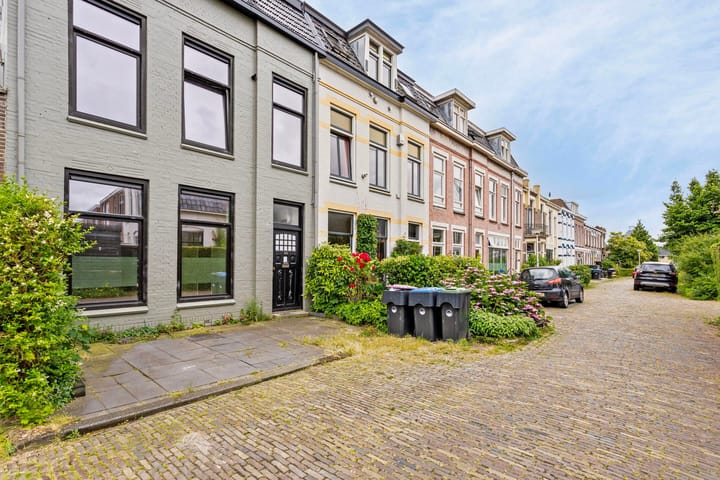 Foto 37 van Cornelis Frederiksstraat 1