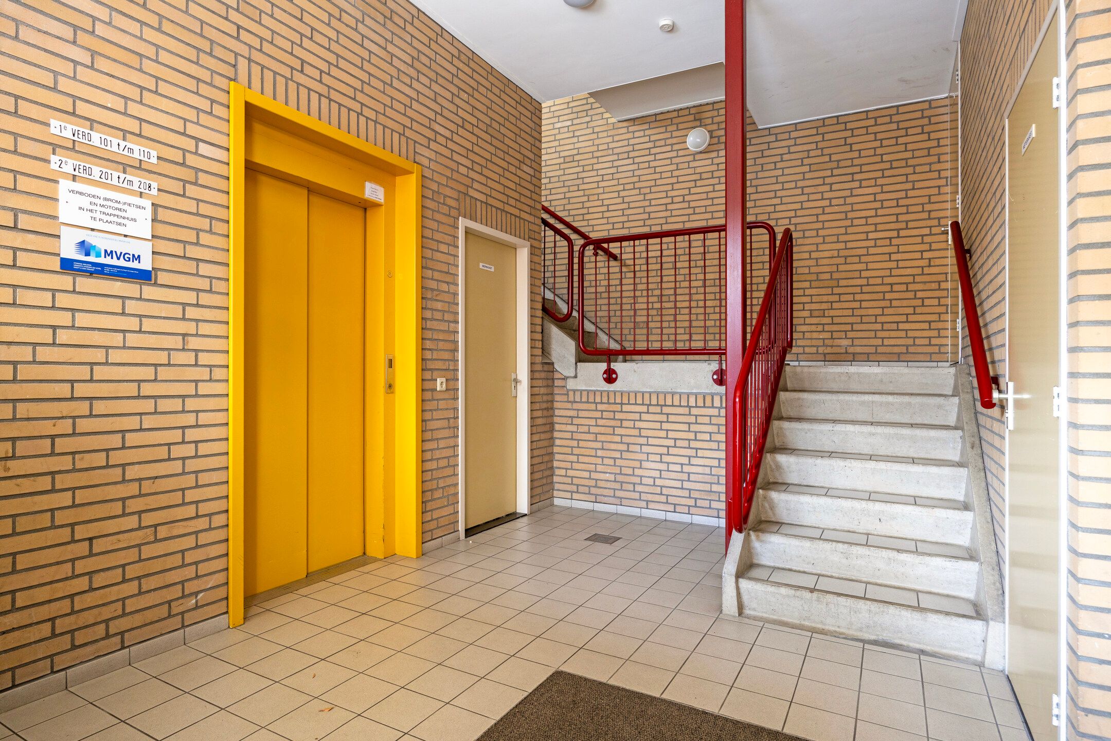 Foto 24 van Oliemaat 204