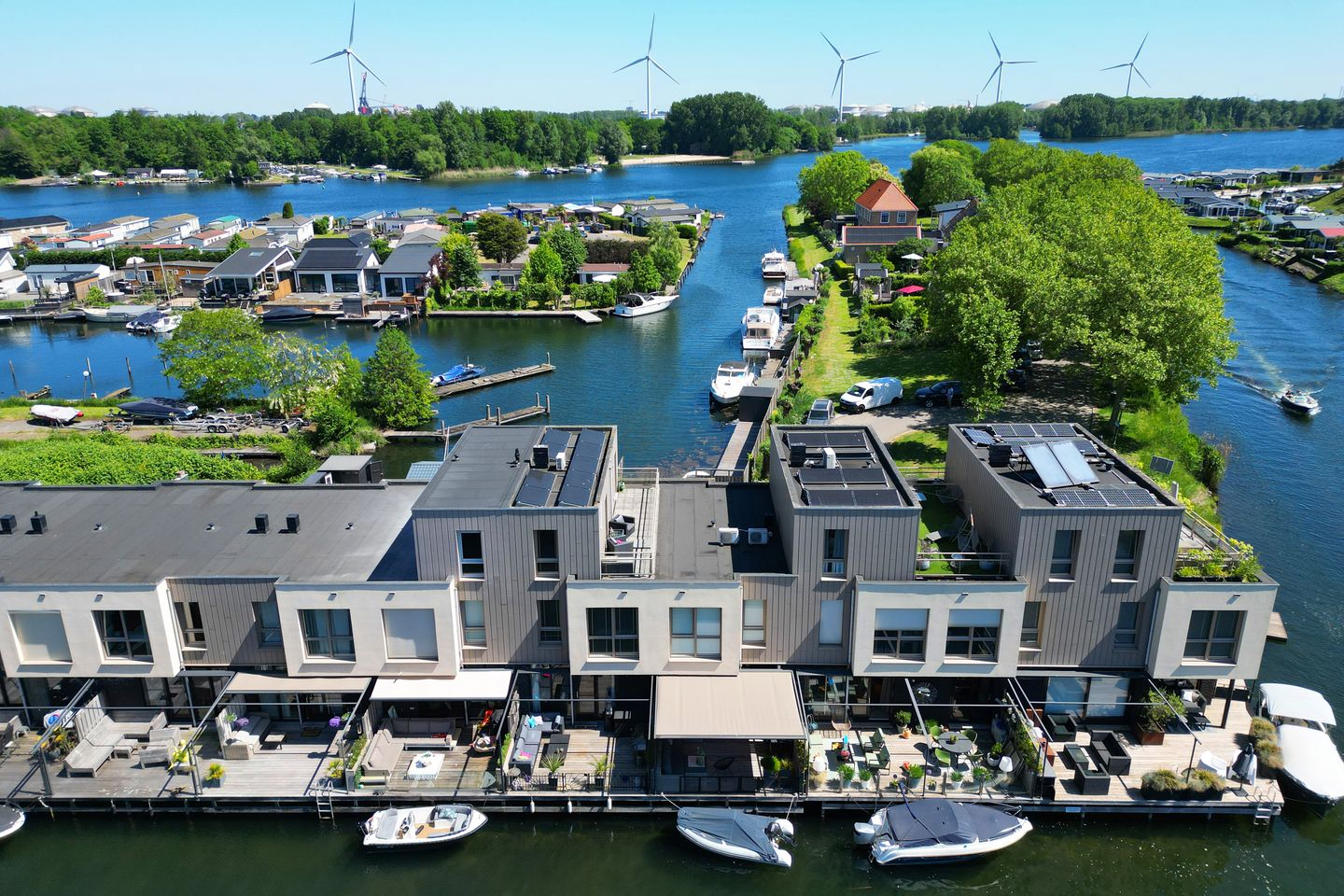 Foto 1 van Veerweg 70