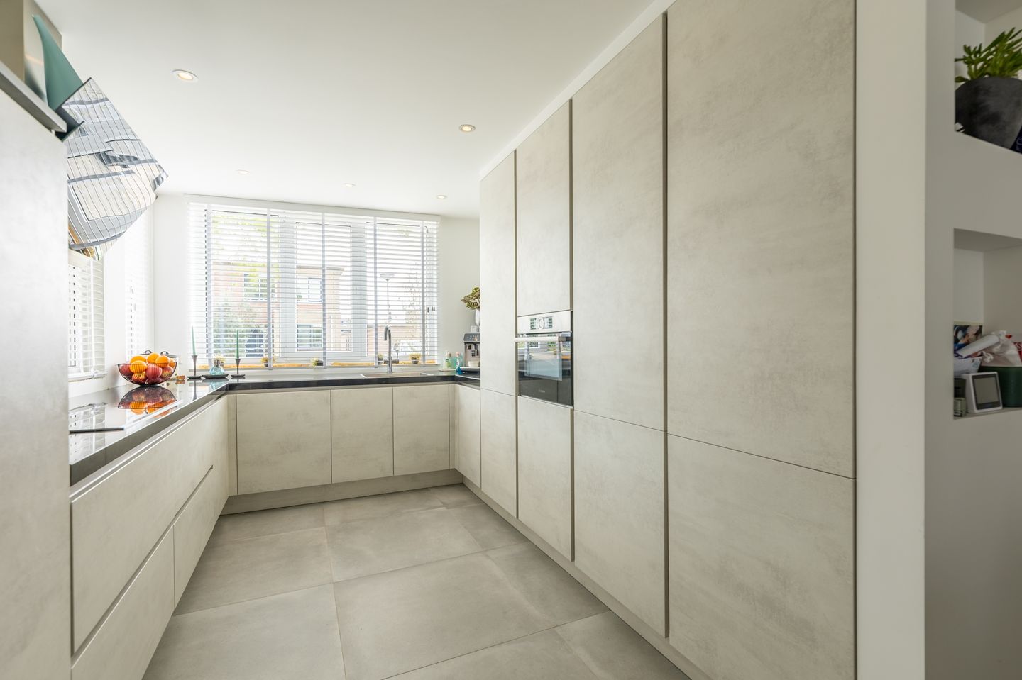 Foto 10 van Annie van Hattemstraat 1