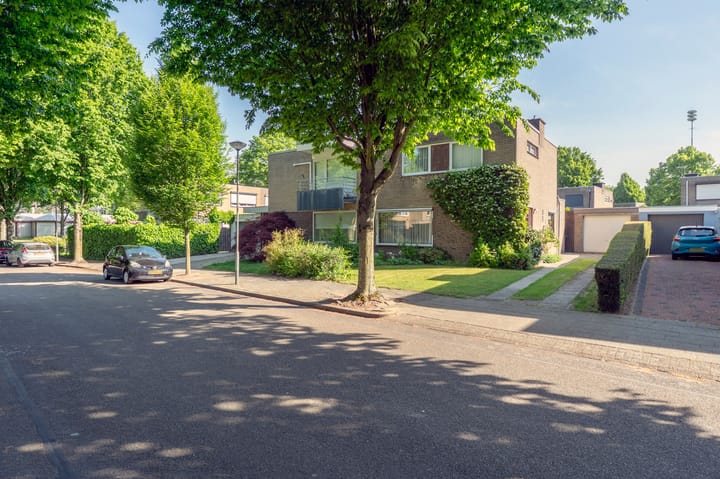 Foto 5 van Straussstraat 14