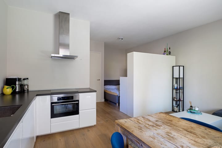 Photo 22 of Rosy Wertheimstraat 11