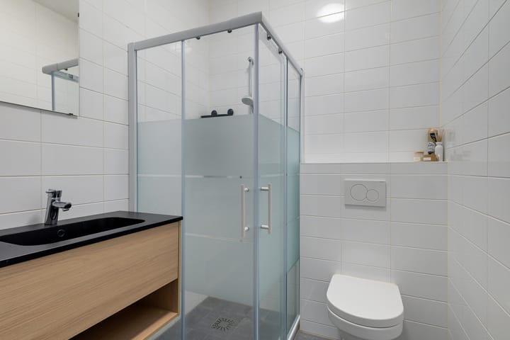 Photo 25 of Rosy Wertheimstraat 11