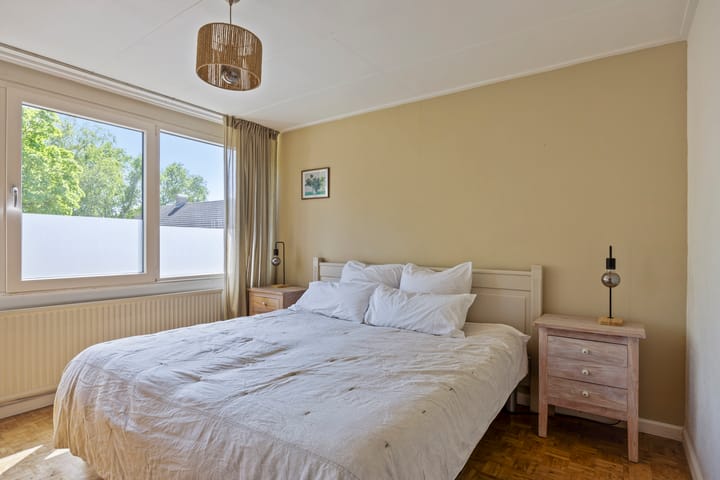 Foto 13 van de Esch 24