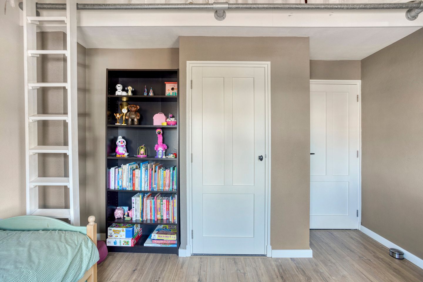 Foto 35 van Doornboomstraat 16