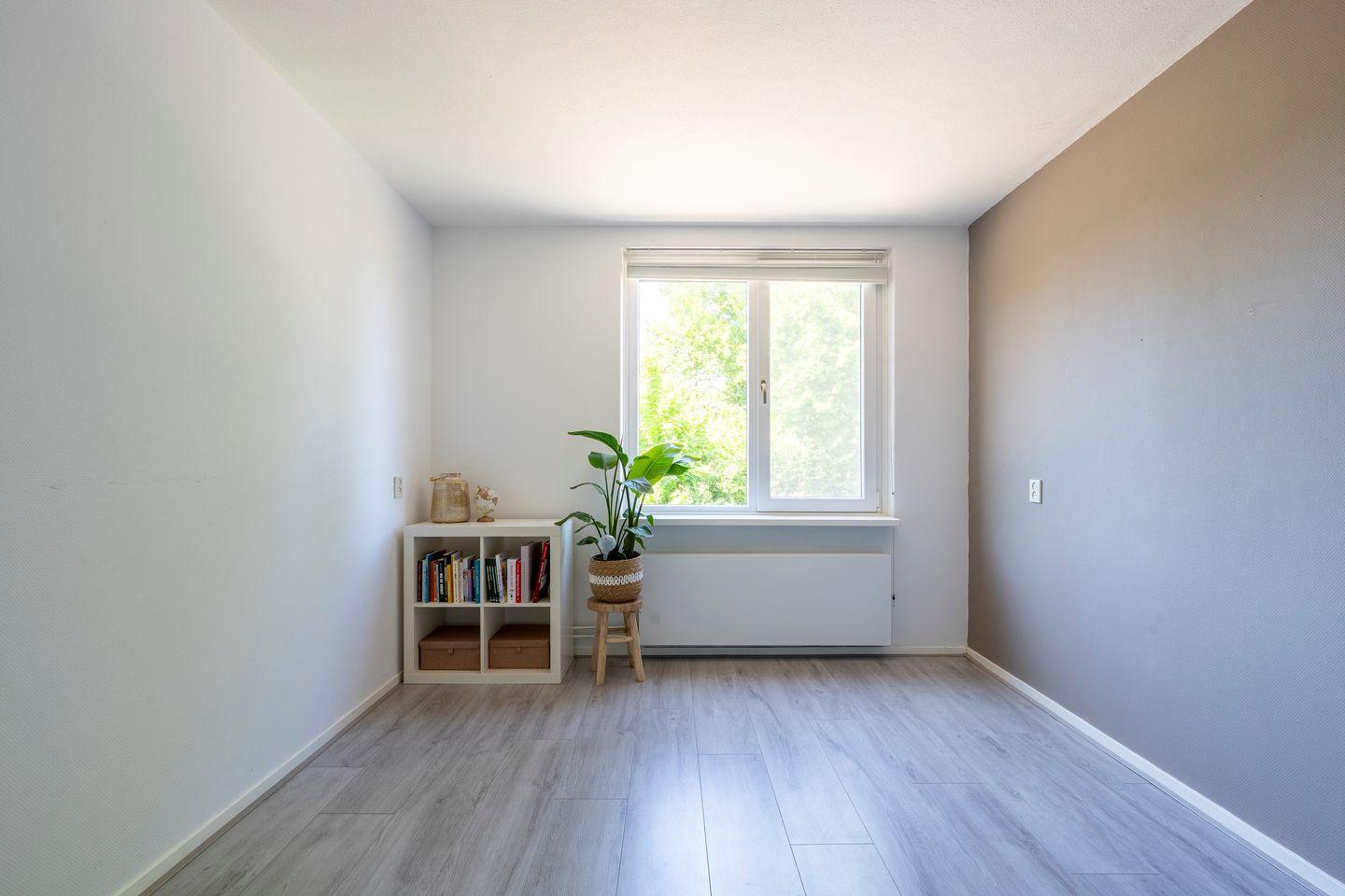 Photo 35 of Doorzwin 4245